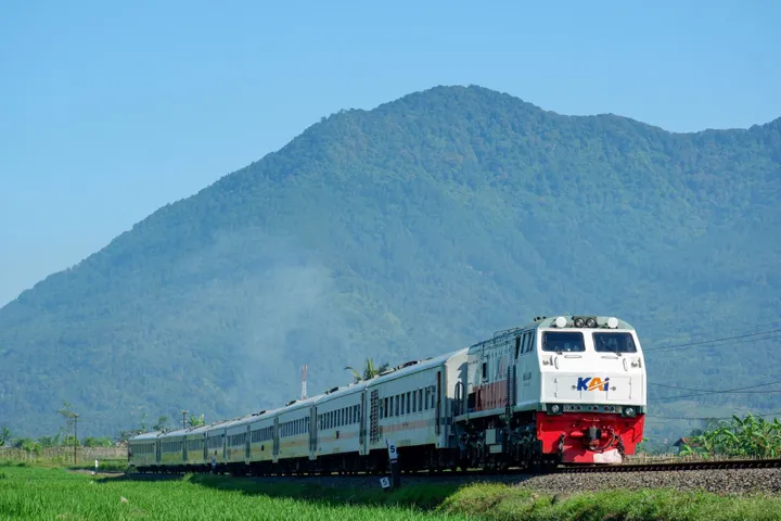 2536995104jpg - PIC GARUT PT KAI Pertimbangkan Usulan Jalur Kereta Garut-Yogyakarta