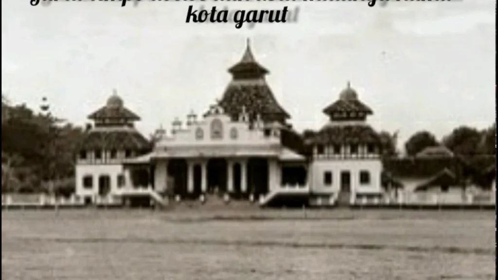 Sejarah Pura Garut: Asal‑Usul dan Perkembangan